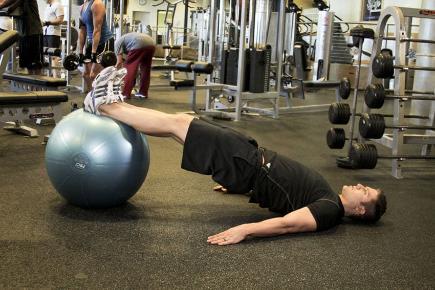 Ball Leg Curl — starting position