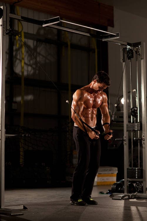 Cable Iron Cross — end position