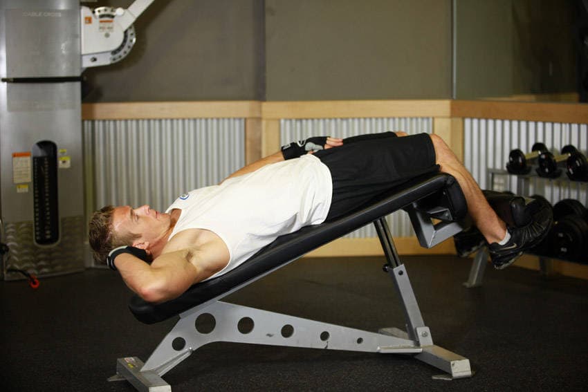 Decline Oblique Crunch — starting position