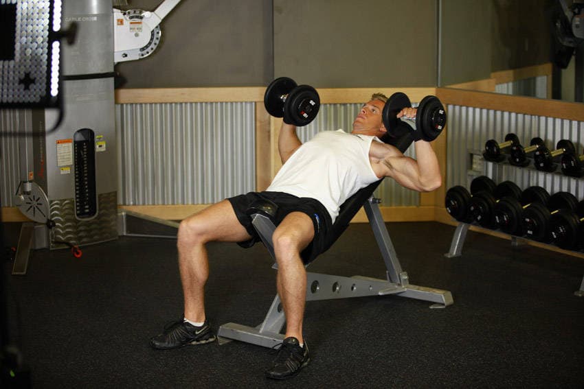 Incline Dumbbell Press — starting position
