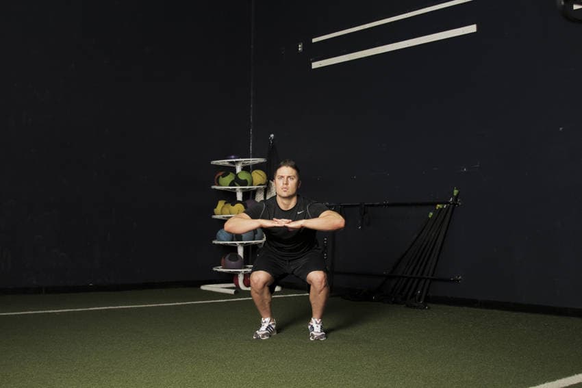 Knee Tuck Jump — starting position