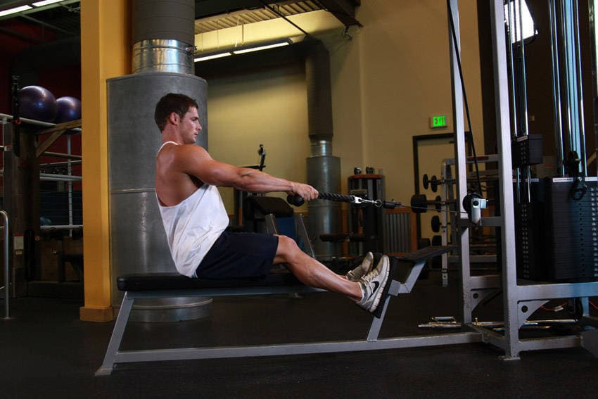 Low Pulley Row To Neck — starting position