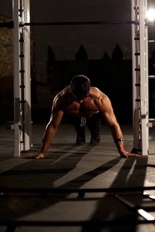 Push-Up Wide — starting position