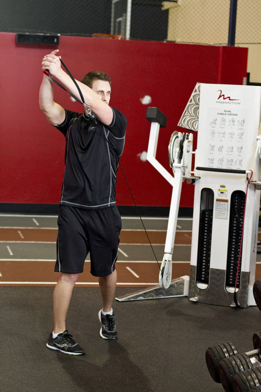 Standing Cable Lift — end position