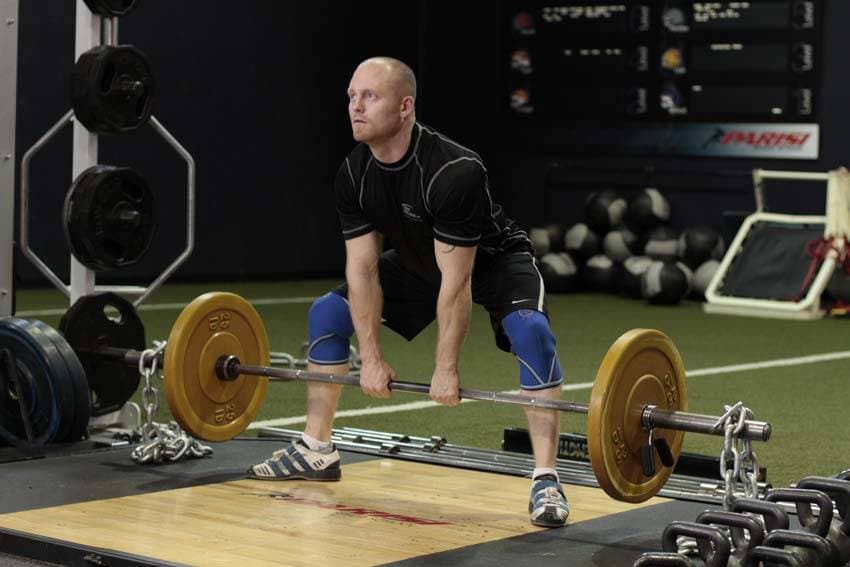 Sumo Deadlift with Chains — starting position
