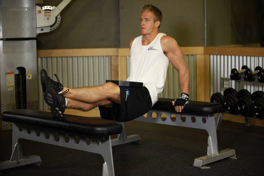 Weighted Bench Dip — starting position