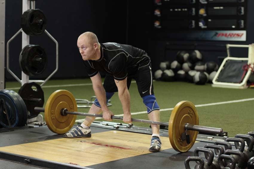 Wide Stance Stiff Legs — starting position