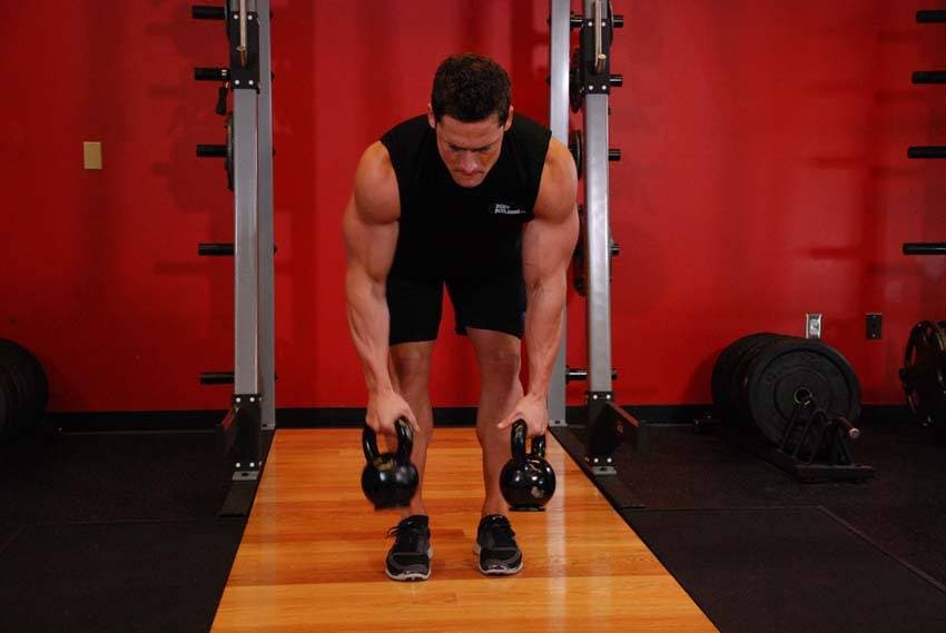 Alternating Kettlebell Row — starting position