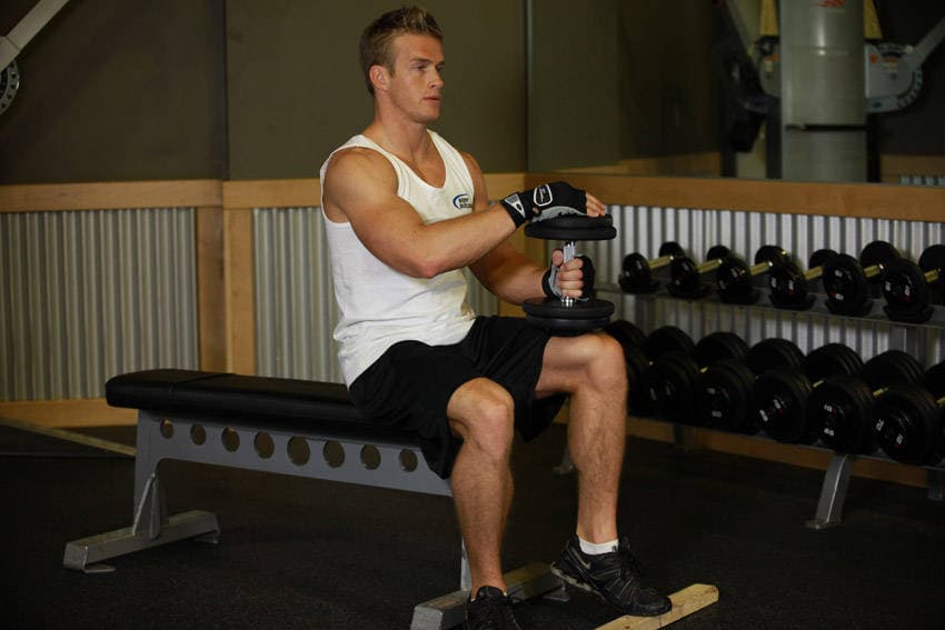 Dumbbell Seated One-Leg Calf Raise — starting position
