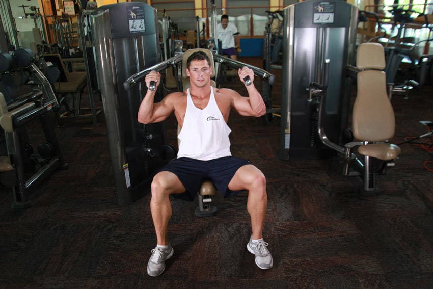 Machine Shoulder (Military) Press — starting position