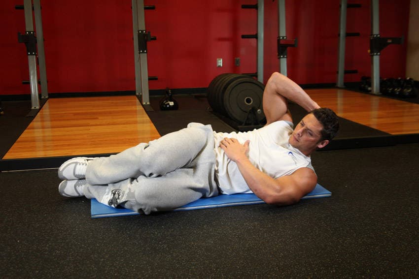 Oblique Crunches - On The Floor — starting position