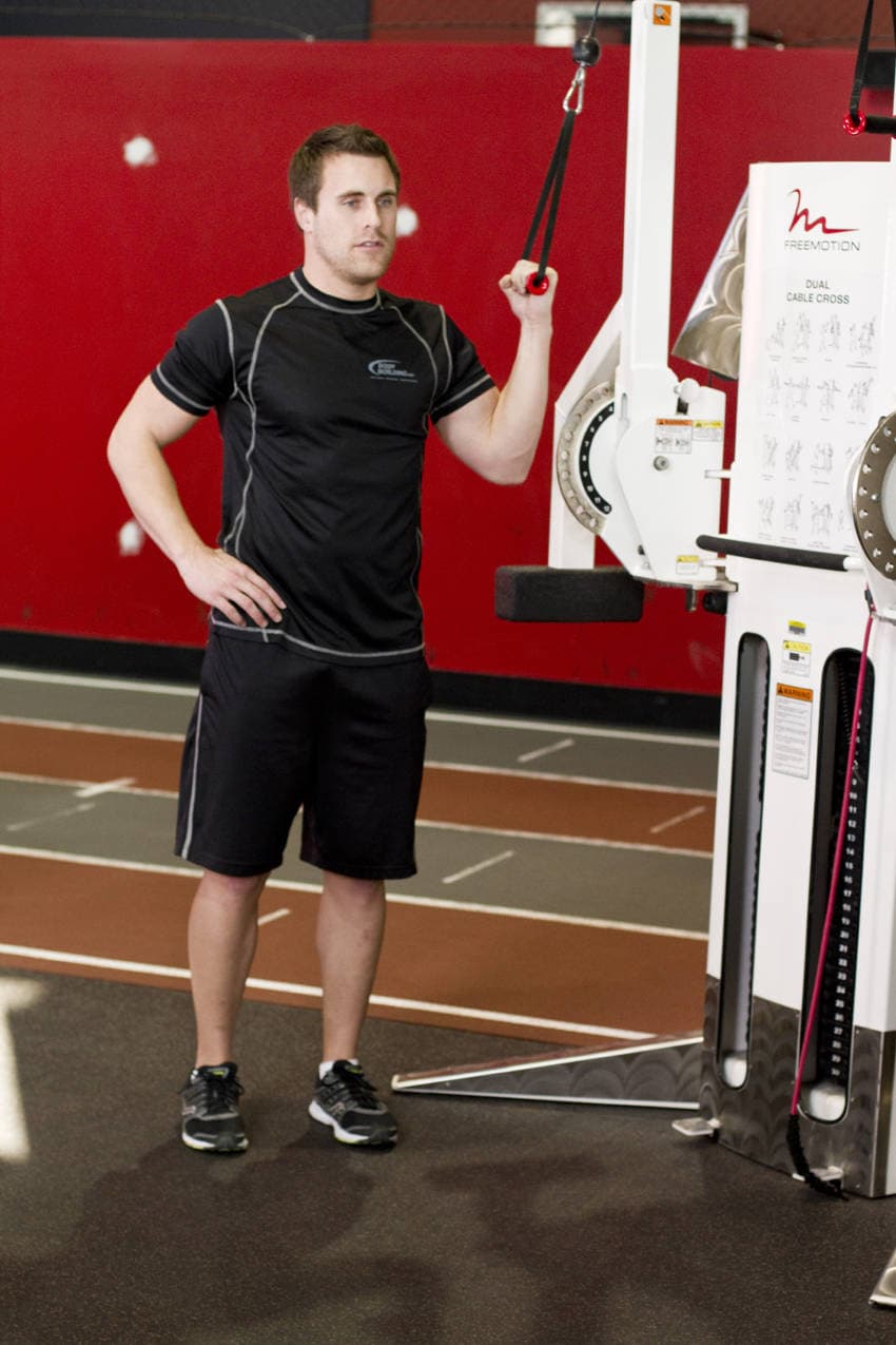 One-Arm High-Pulley Cable Side Bends — starting position