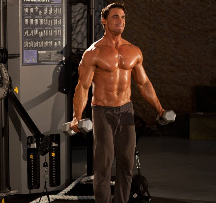 Side Laterals to Front Raise — starting position
