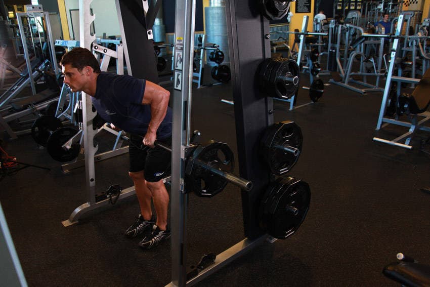 Smith Machine Bent Over Row — end position