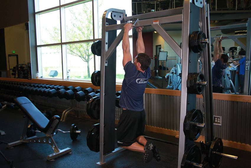 V-Bar Pullup — end position