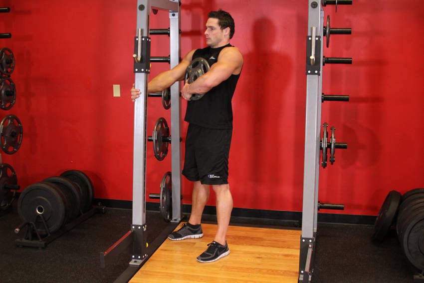 Weighted Sissy Squat — starting position